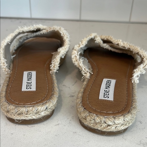 Like New - Steve Madden Women's Zelina Slide Sandals, Natural, 7 - Picture 2 of 16